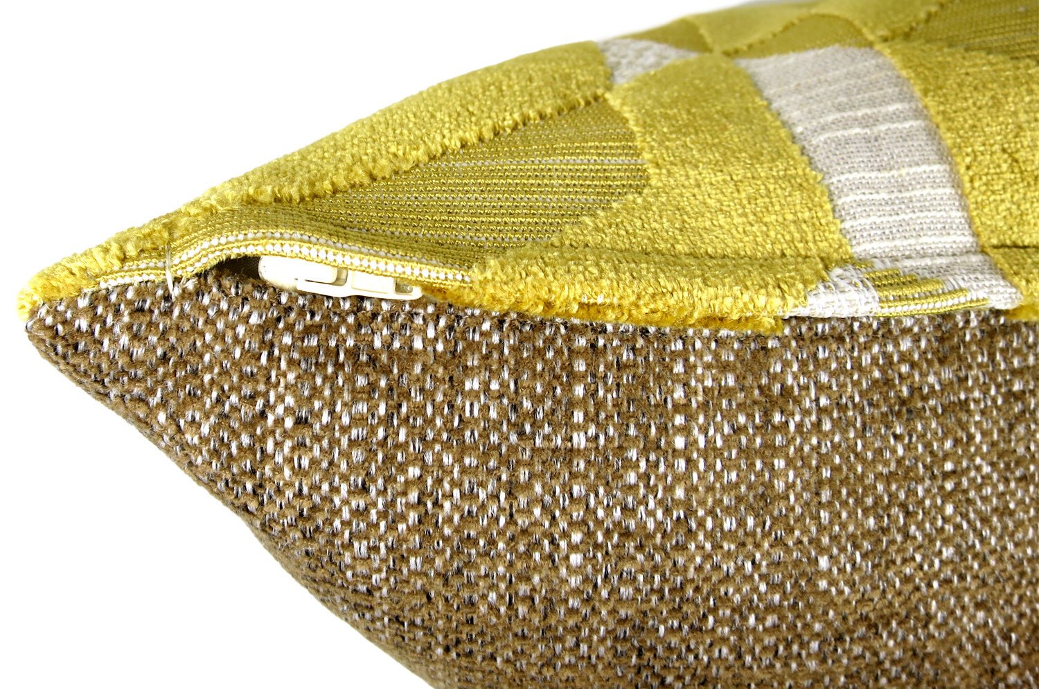 The GRAPHICS グラフィックス フレンチジャカードベルベット クッションカバー (ハニー) 50×50cm - HOUSE OF JAPAN Shop