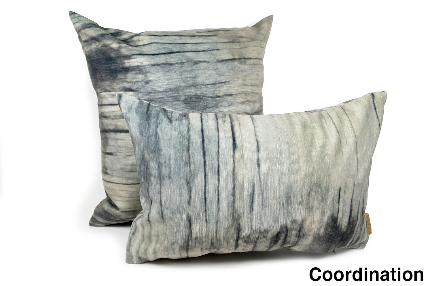 The Gray Wood 両面起毛スエード調クッション グレーウッド 45×30cm 中材付 - HOUSE OF JAPAN Shop