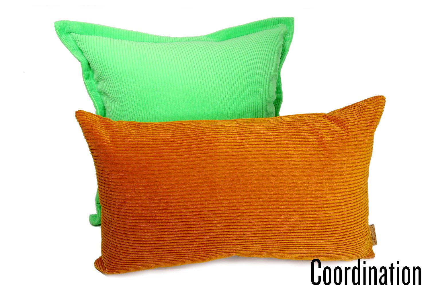 The Guild Corda デザイナーズギルド コーデュロイクッション シエナ(茶色) 50×30cm 中材付 - HOUSE OF JAPAN Shop