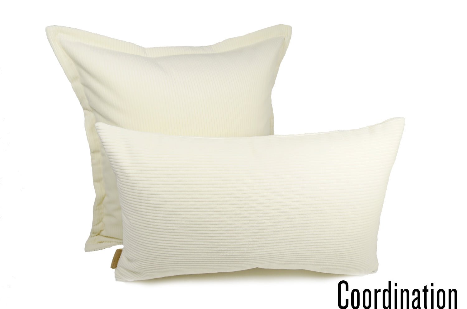 The Guild Corda デザイナーズギルド コーデュロイクッション チョーク(オフホワイト) 50×30cm 中材付 - HOUSE OF JAPAN Shop