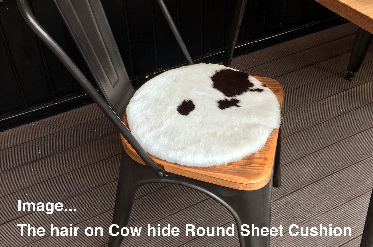 The Hair on Cow Hide Round Sheet ハラコ ラウンドシートクッション No.17 Φ35cm - HOUSE OF JAPAN Shop