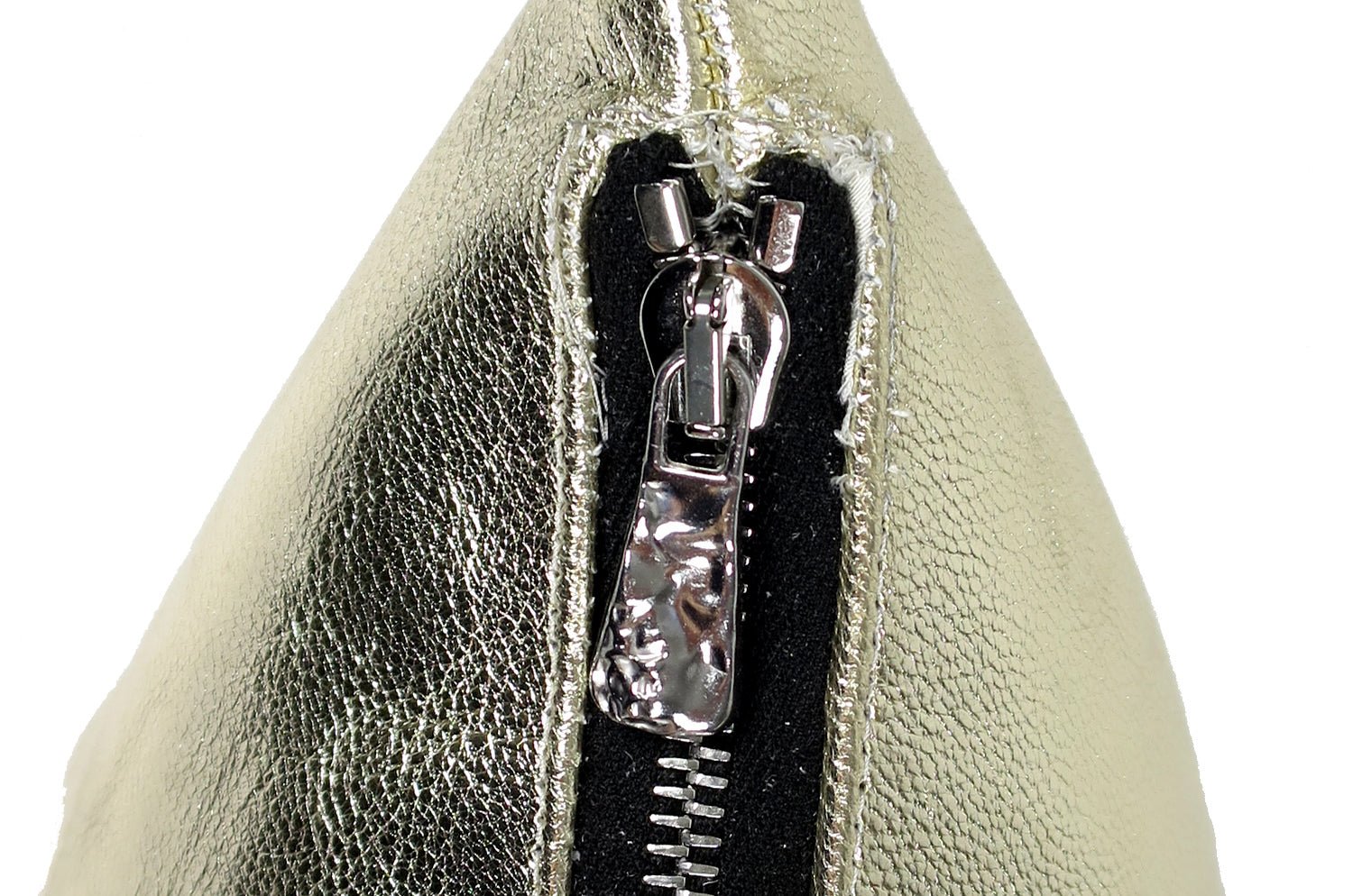 The HAKU ヤギ革クッション シャンパンゴールド箔×ラッカーニジップ 45×25cm 中材付 - HOUSE OF JAPAN Shop