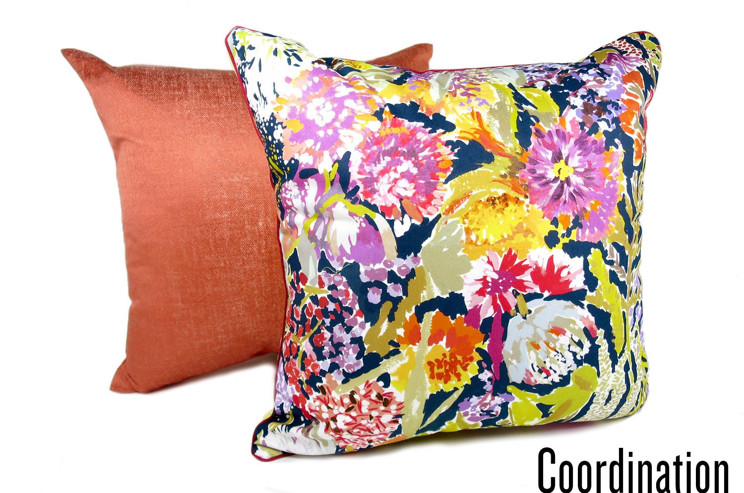 The HARLEQUIN Sanguine Flower ハーレクイーン サングイネフラワー クッションカバー 45×45cm - HOUSE OF JAPAN Shop