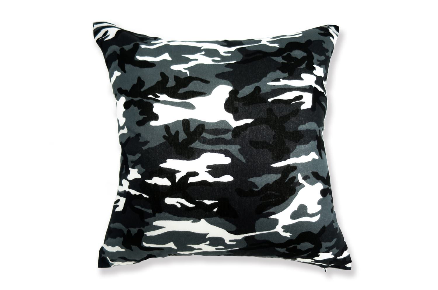 The HAV - A - HANK ハバハンクバンダナ迷彩柄クッションカバー ブラック 50×50cm - HOUSE OF JAPAN Shop