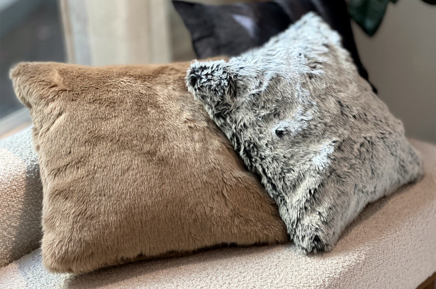 The Heat Luxury ヒートラグジュアリーファー クッションカバー (Camel) 45×45cm - HOUSE OF JAPAN Shop