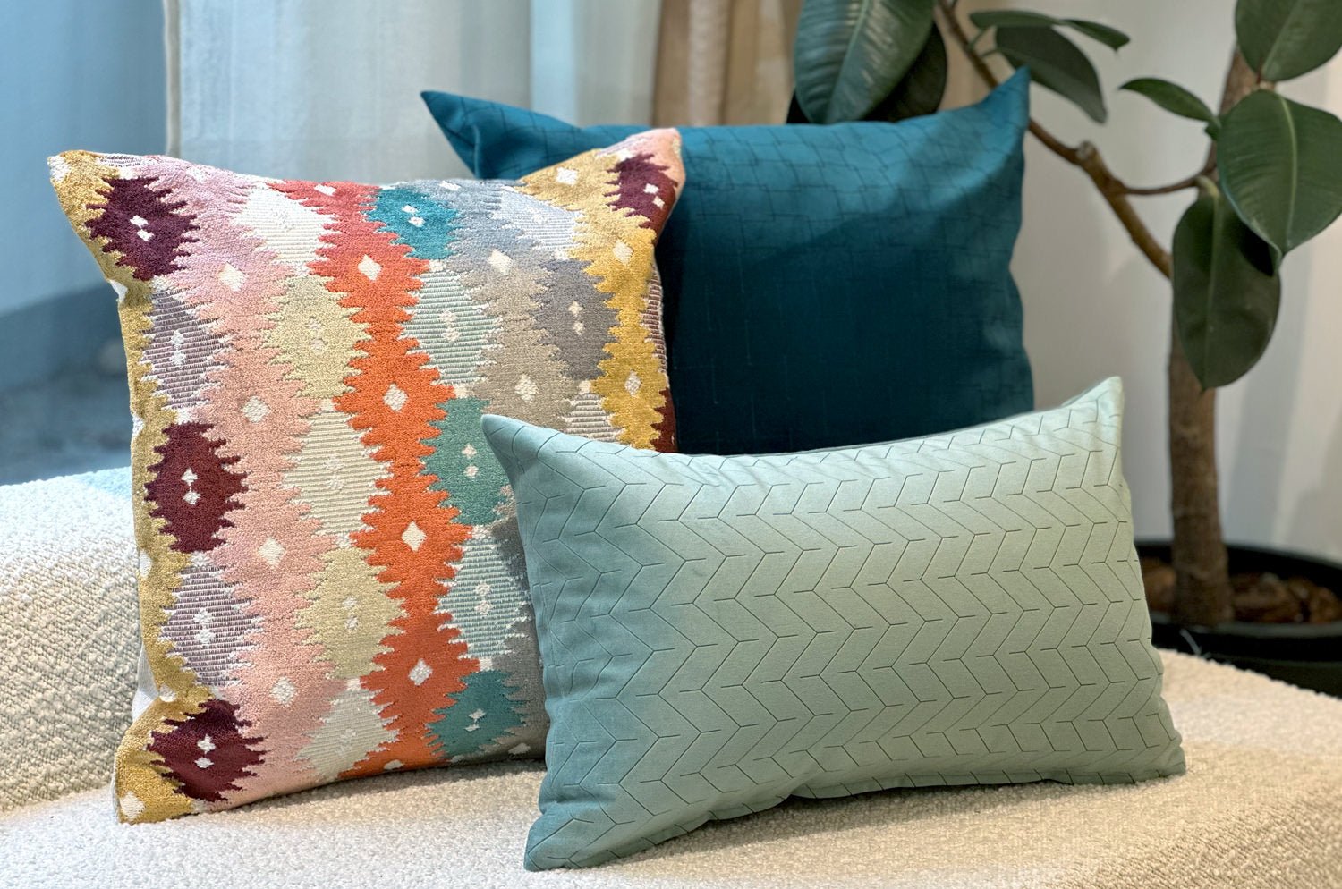 The Horuzon Blue スペイン製起毛スエード調クッション 地平線 50×30cm 中材付 - HOUSE OF JAPAN Shop