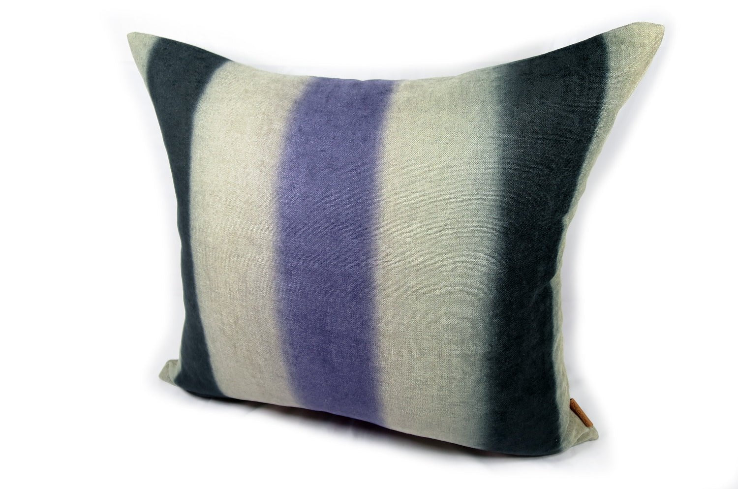 The Indigo Linen インディゴグラデーション Bigクッション 61×54cm 中材付 - HOUSE OF JAPAN Shop