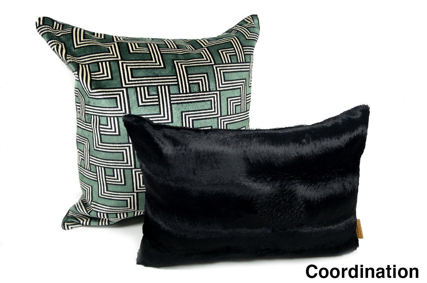 The Interception インターセプション ベルベット クッションカバー モスグリーン 50×50cm - HOUSE OF JAPAN Shop