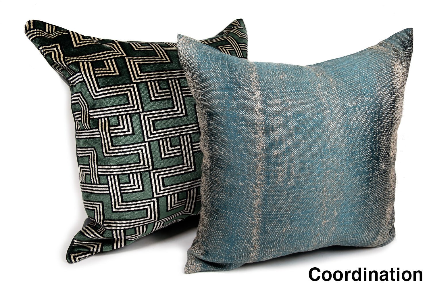 The Interception インターセプション ベルベット クッションカバー モスグリーン 50×50cm - HOUSE OF JAPAN Shop