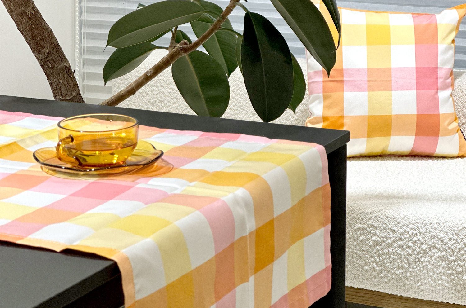 The INTERIOR SET ドイツ製生地 クッション&テーブルランナーセット オレンジイエロー - HOUSE OF JAPAN Shop