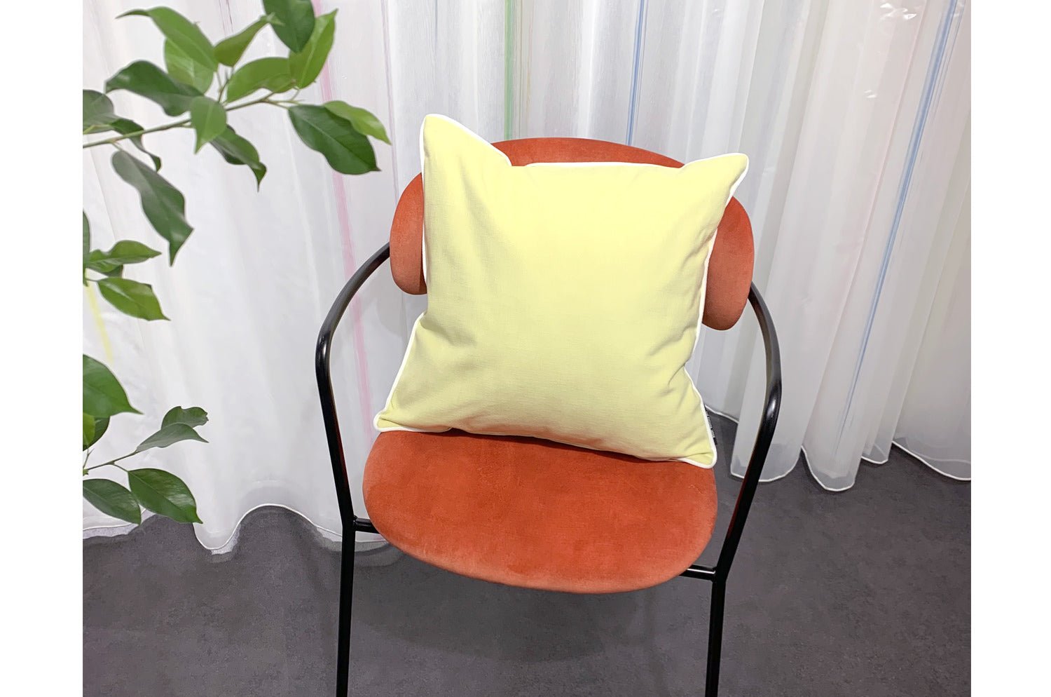 The Italy cotton イタリアブラッシュドコットン ベルベットパイピング クッションカバー (レモン) 45×45cm - HOUSE OF JAPAN Shop