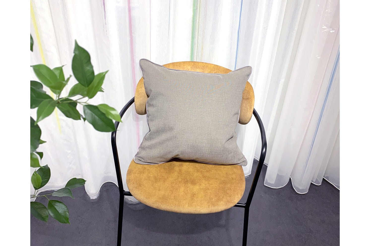 The Italy cotton イタリアブラッシュドコットン ベルベットパイピング クッションカバー カーキグレー 45×45cm - HOUSE OF JAPAN Shop