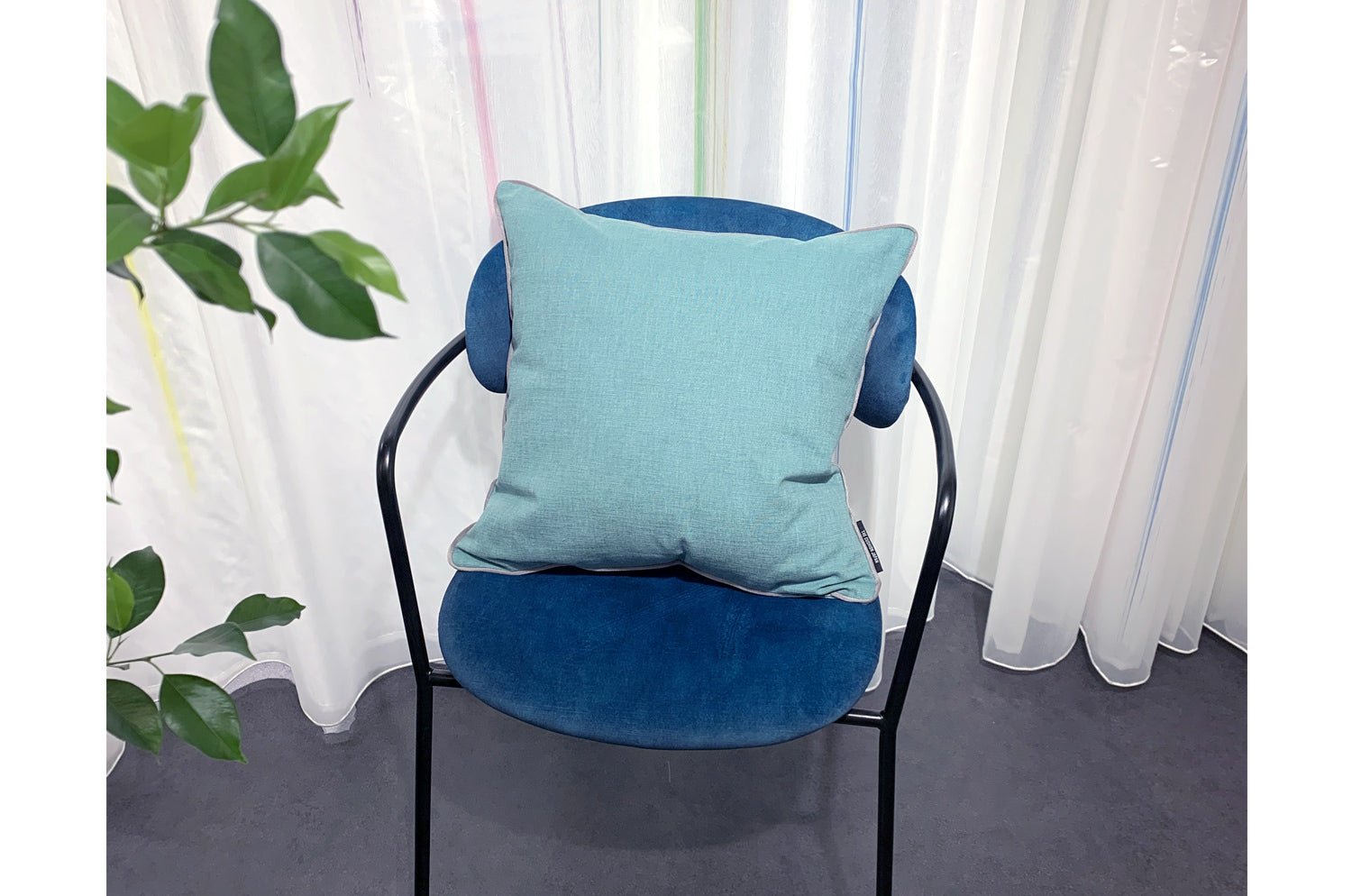 The Italy cotton イタリアブラッシュドコットン ベルベットパイピング クッションカバー サックスブルー 45×45cm - HOUSE OF JAPAN Shop