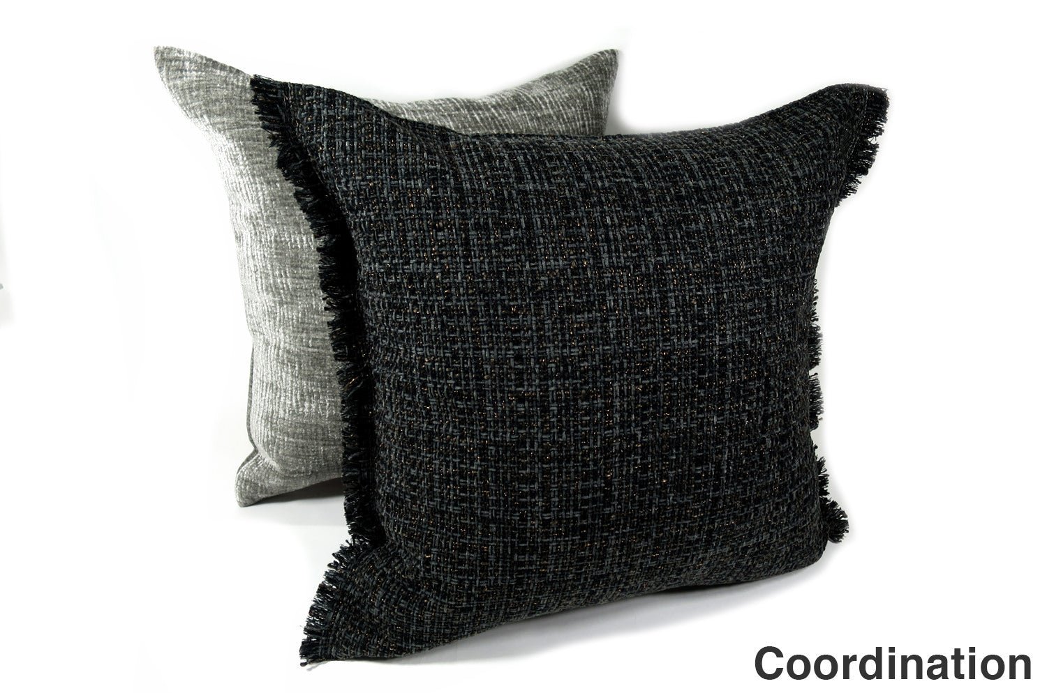 The Jacquard ジャカードフリンジクッションカバー チャコール 45×45cm - HOUSE OF JAPAN Shop