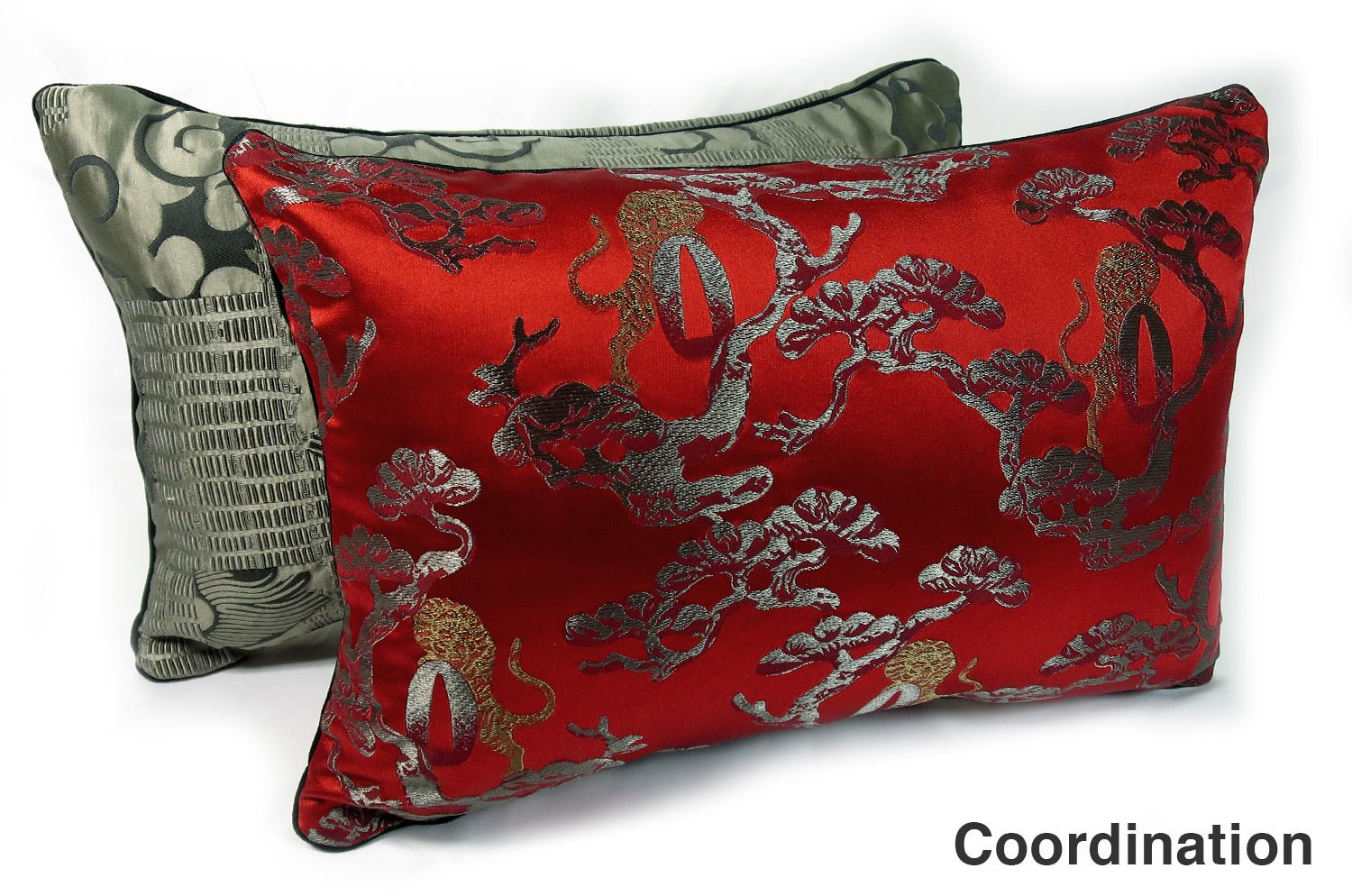 The JEREVAN アルマーニカーザ エレバン パイピングクッション(ルビーレッド) 44×30cm 中材付 - HOUSE OF JAPAN Shop