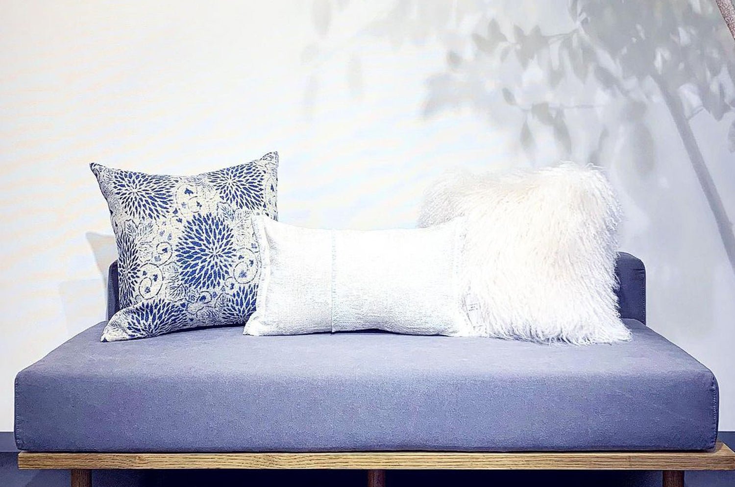 The KAIZU FLORAL - AGED PORCELAIN ラルフローレンファブリック クッションカバー 50×50cm - HOUSE OF JAPAN Shop