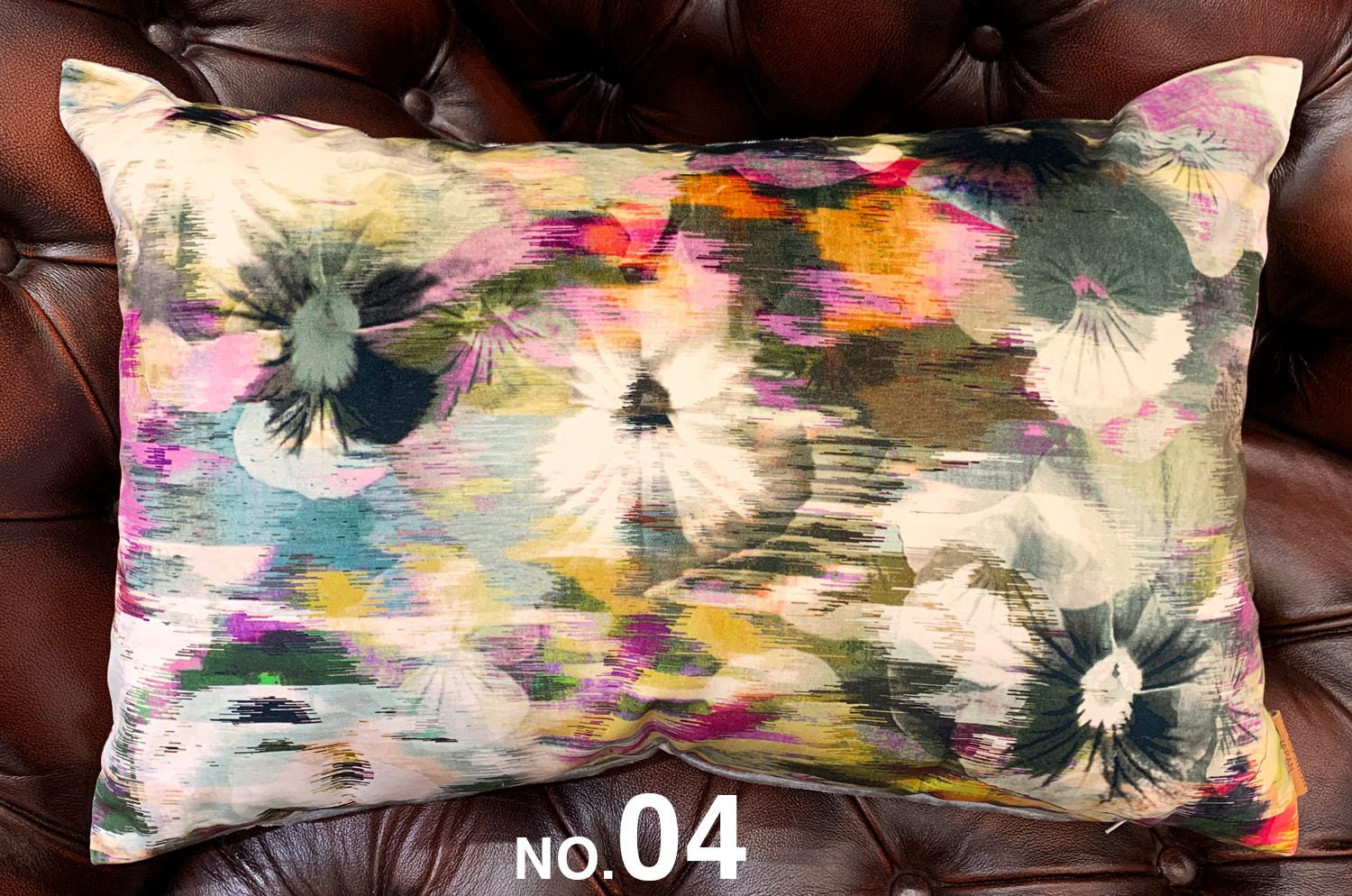 The Kansai Velvet Zinnia カンサイベルベット クッション (NO.04) 60×40cm 中材付 - HOUSE OF JAPAN Shop