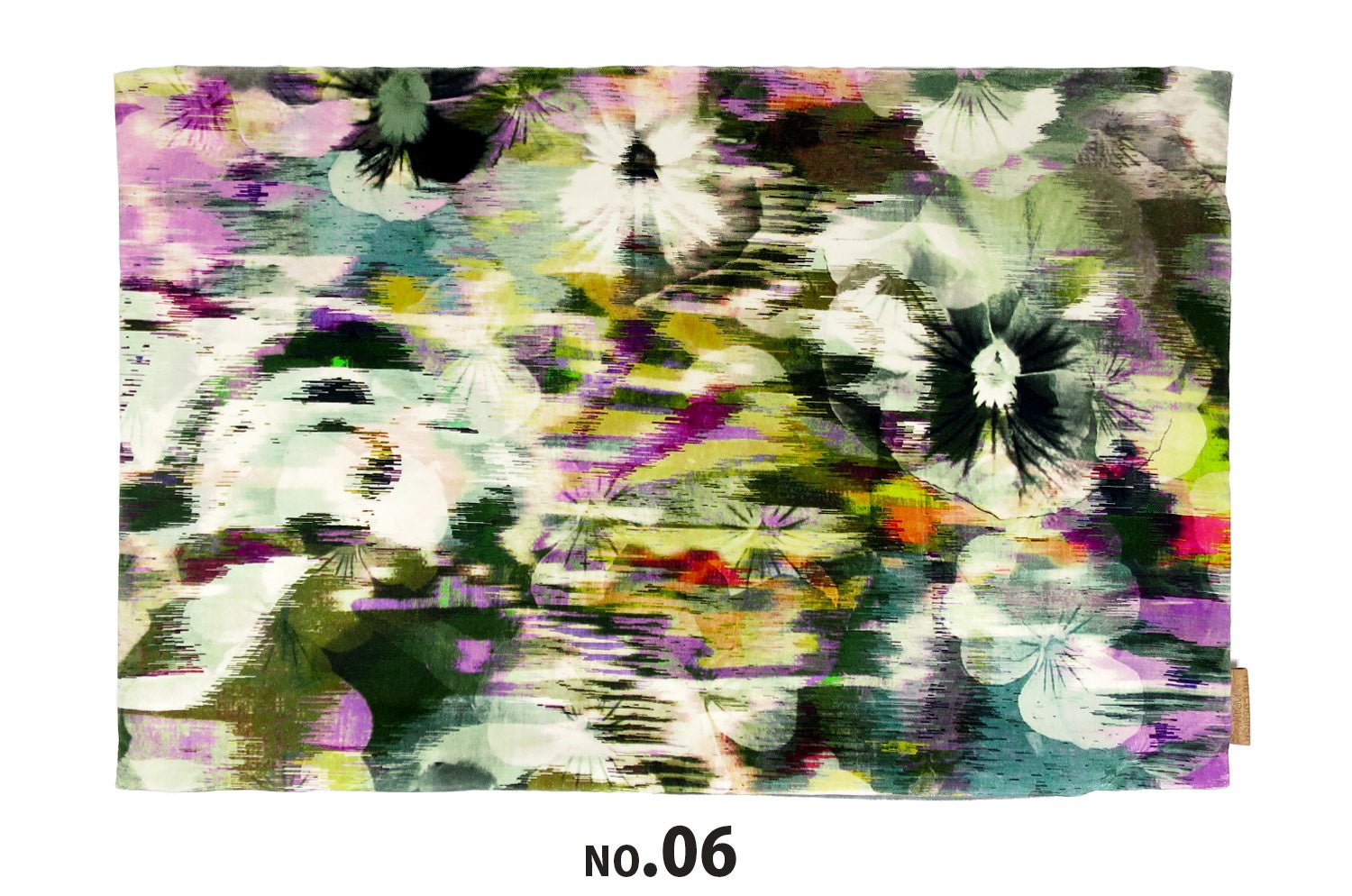 The Kansai Velvet Zinnia カンサイベルベット クッション (NO.06) 60×40cm 中材付 - HOUSE OF JAPAN Shop
