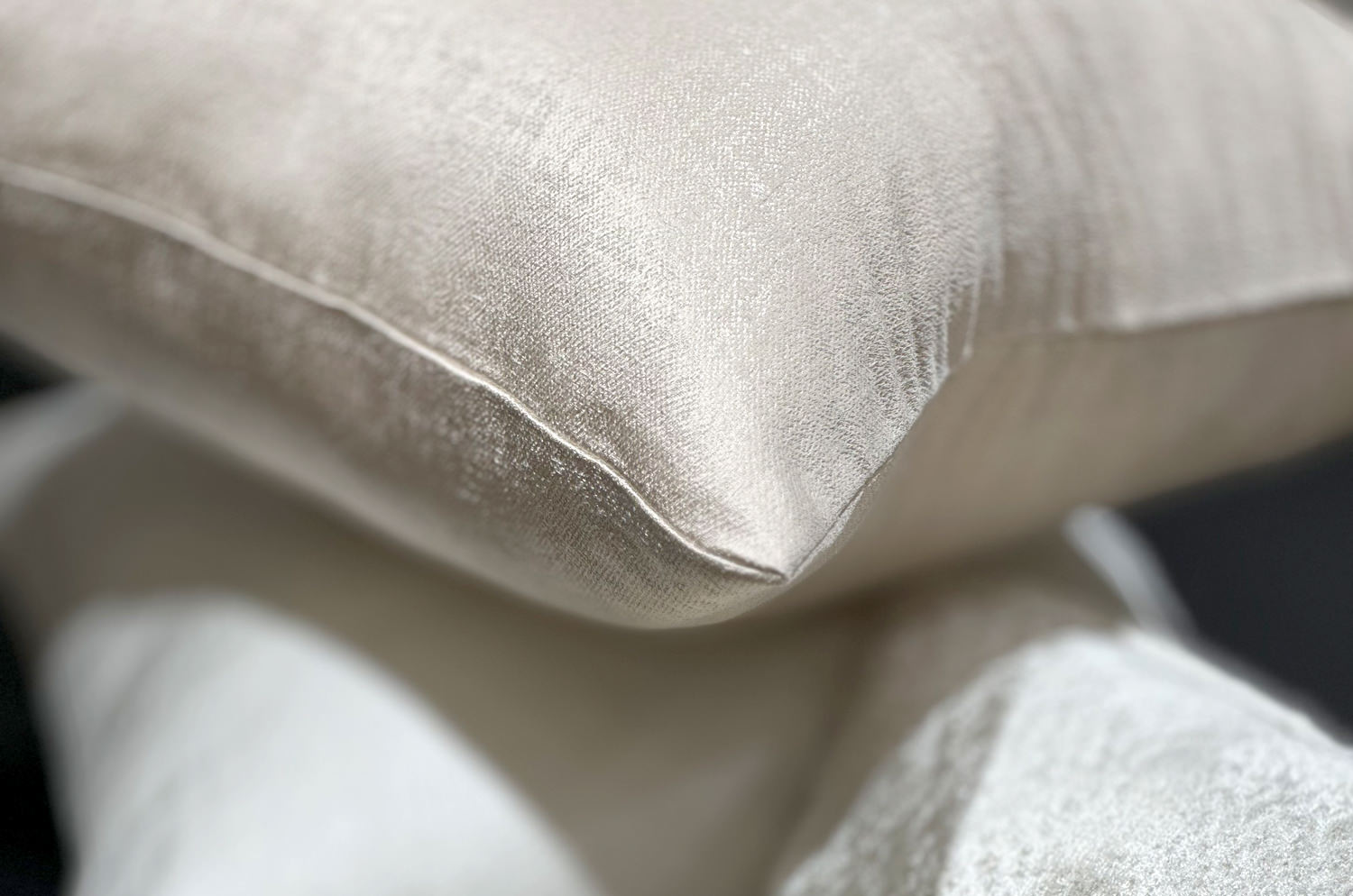 The KEY シャインクッションカバー (クリーム) 45×45cm - HOUSE OF JAPAN Shop