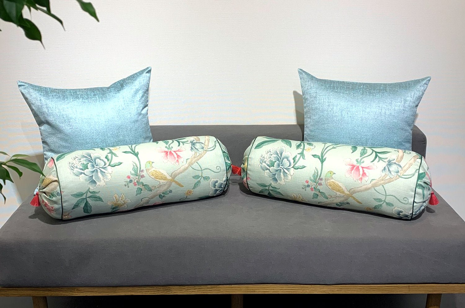 The KEY シャインクッションカバー (スカイブルー) 45×45cm - HOUSE OF JAPAN Shop