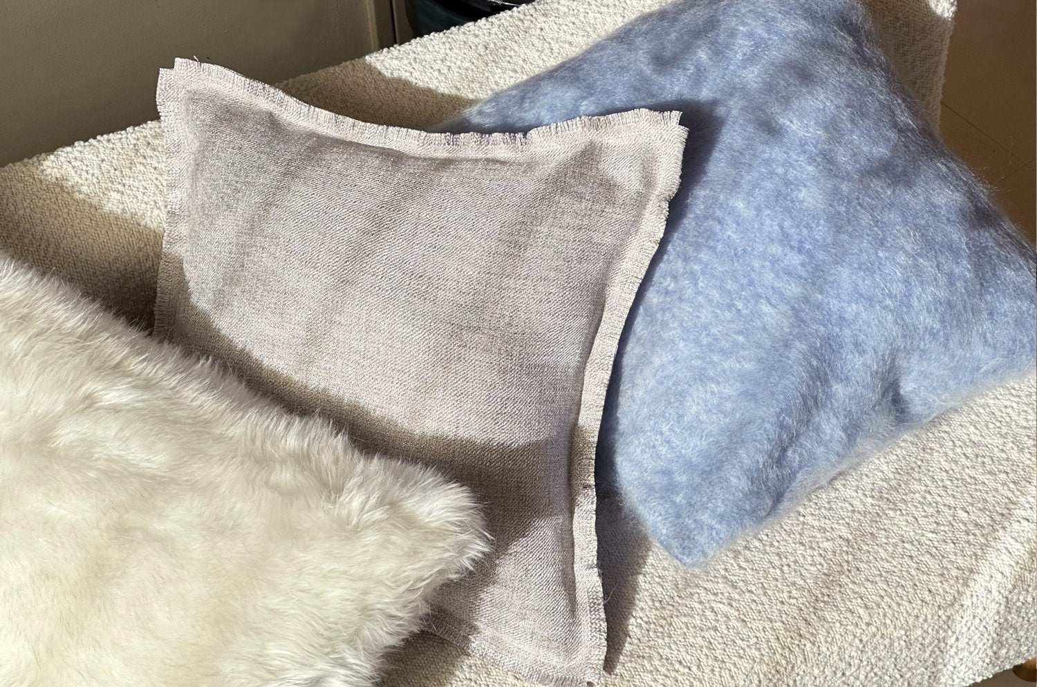 The Kid Mohair BALMUIR キッドモヘア クッションカバー ブルー 50×50cm - HOUSE OF JAPAN Shop