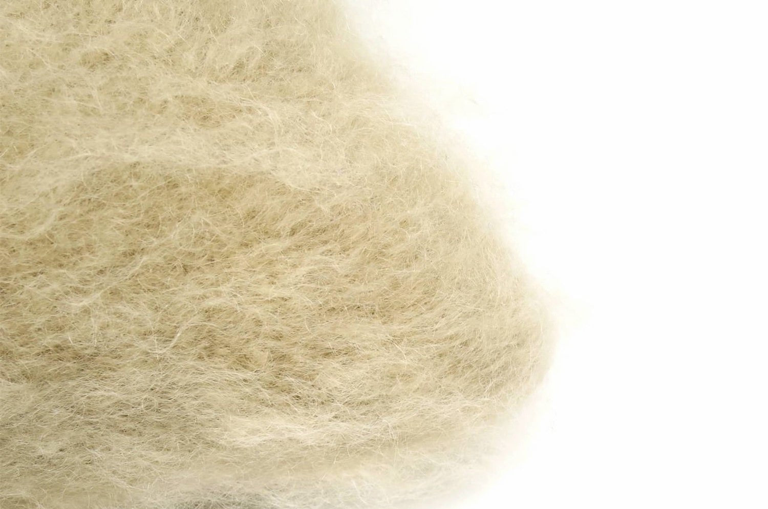 The Kid Mohair BALMUIR キッドモヘアクッションカバー (ベージュ) 50×50cm - HOUSE OF JAPAN Shop