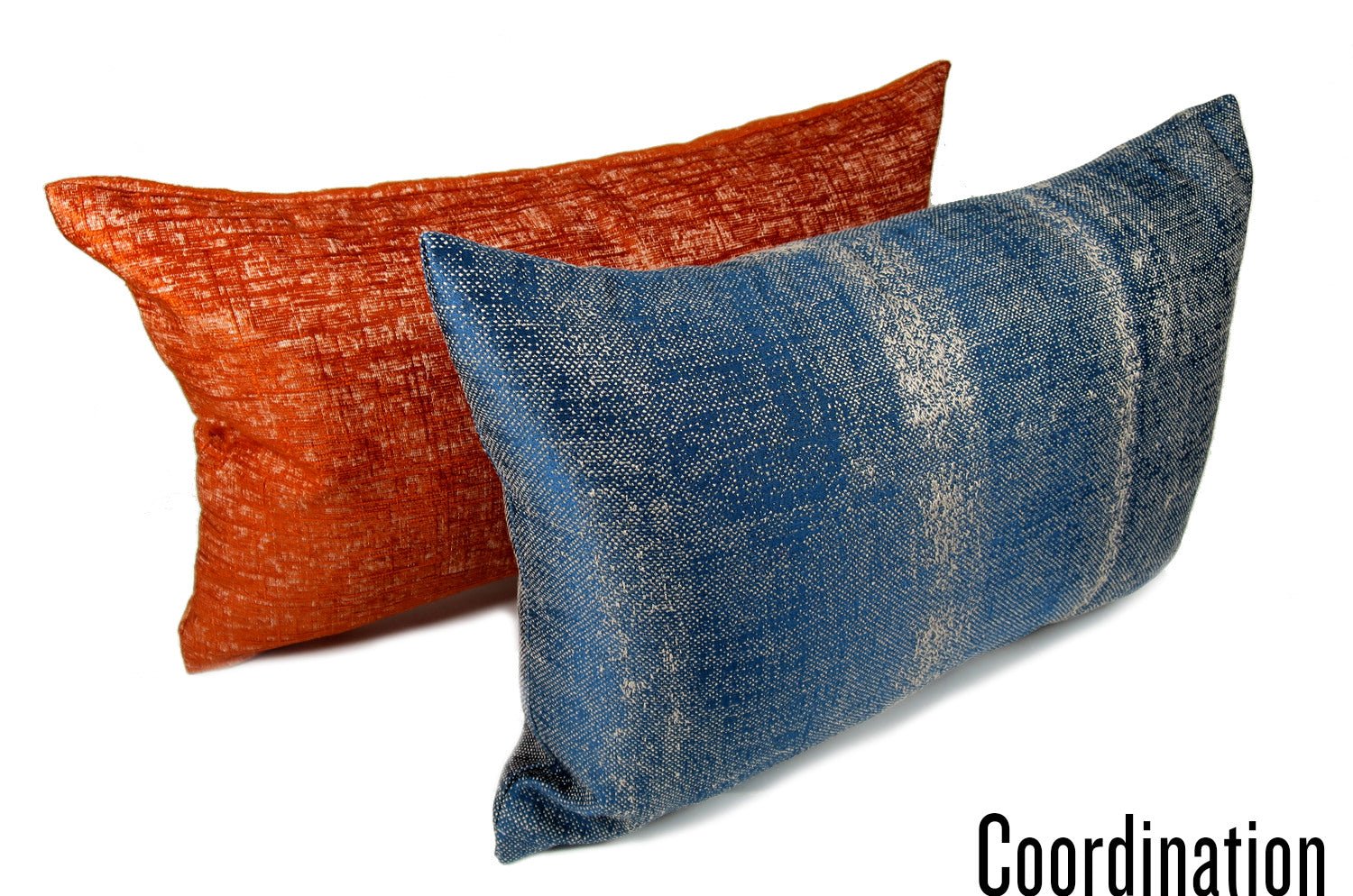 The KIM スモーキーストライプ クッション (マジョルカブルー) 45×30cm 中材付 - HOUSE OF JAPAN Shop