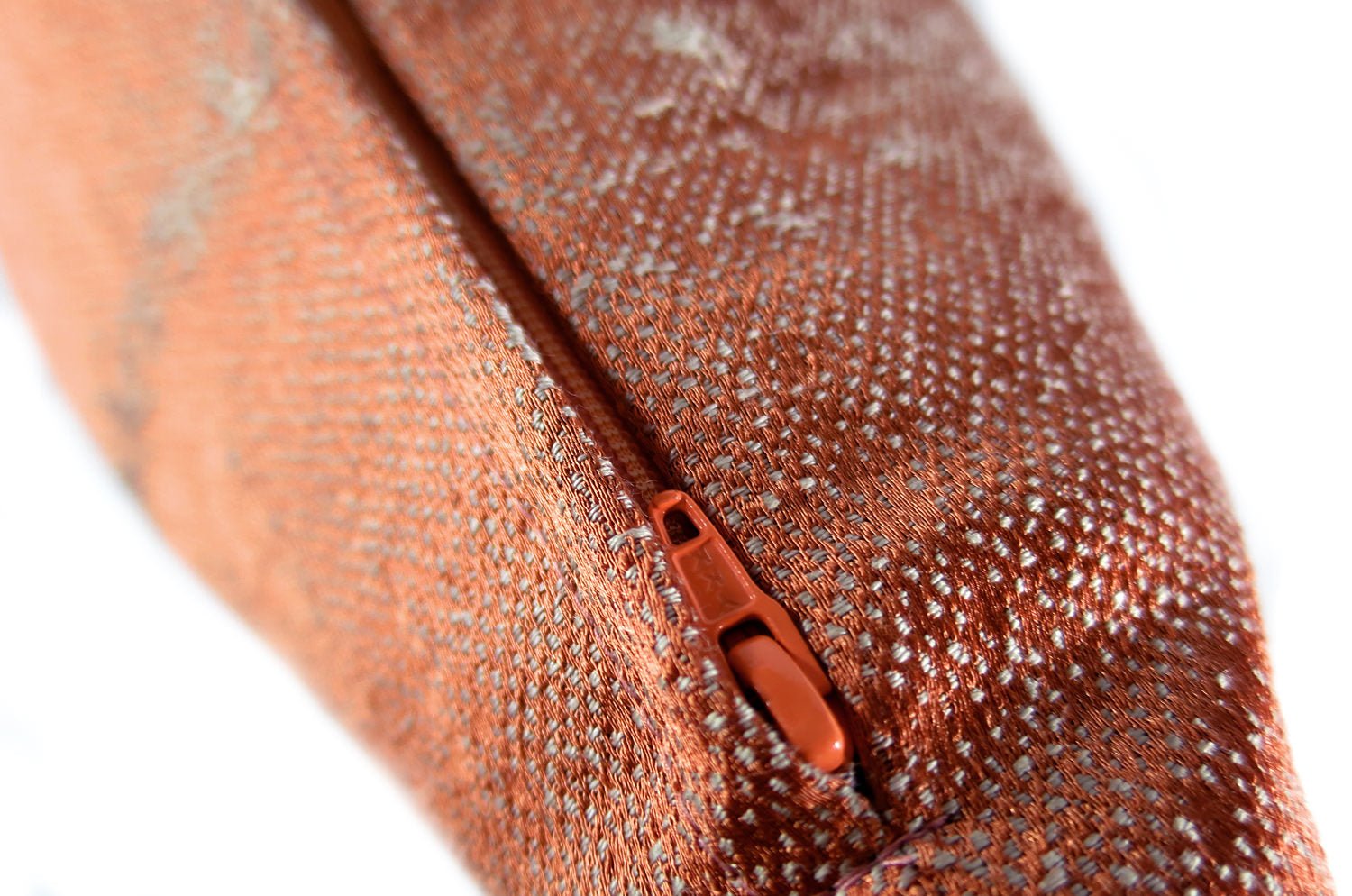 The KIM スモーキーストライプ クッションカバー (マルサラブリック) 45×45cm - HOUSE OF JAPAN Shop