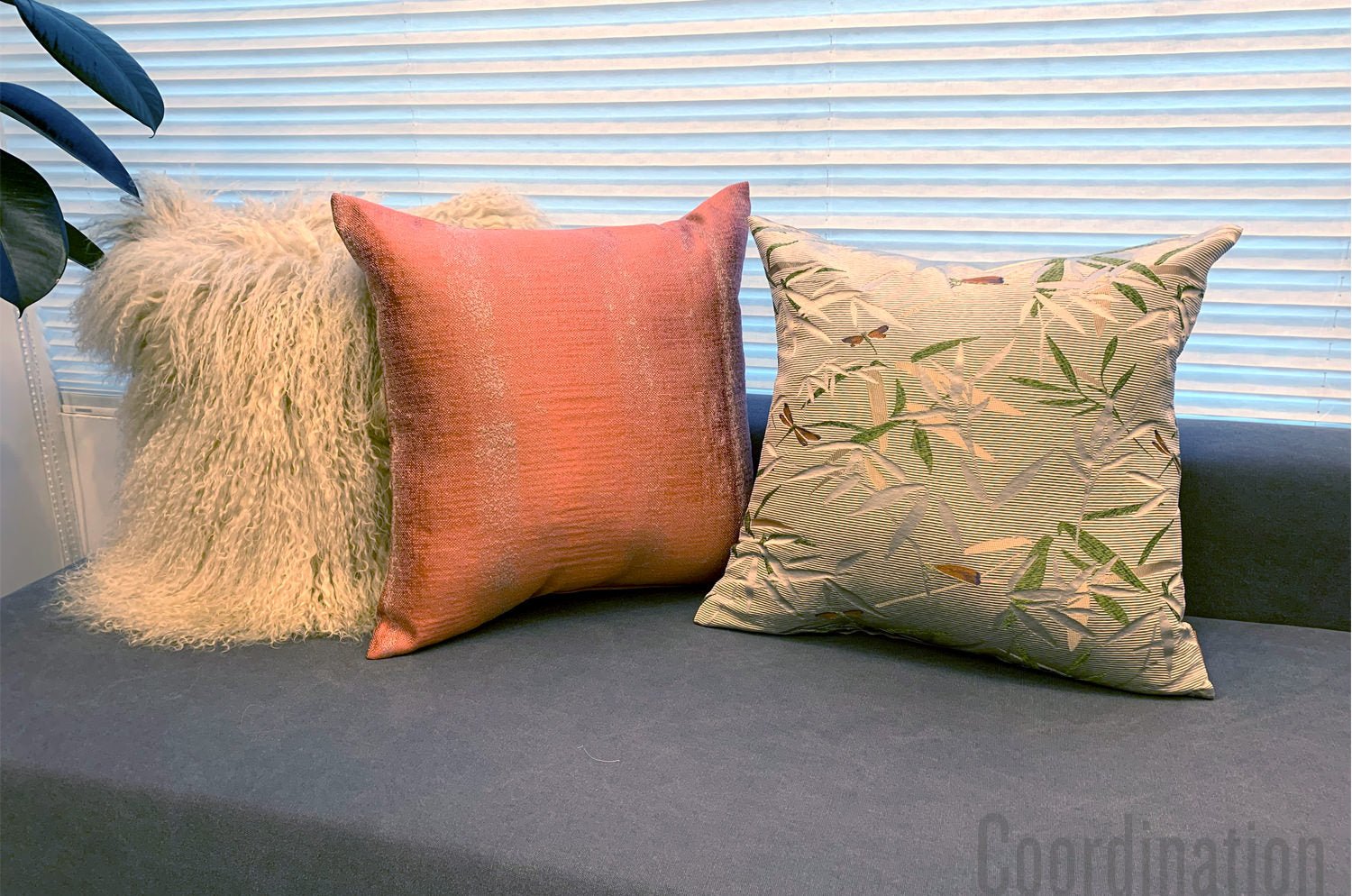 The KIM スモーキーストライプ クッションカバー (マルサラブリック) 45×45cm - HOUSE OF JAPAN Shop