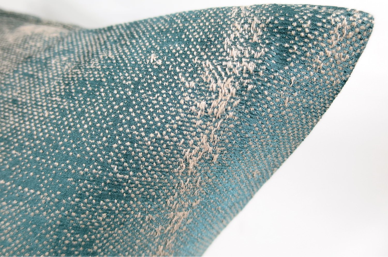 The KIM スモーキーストライプ クッションカバー (ビリジアングリーン) 45×45cm - HOUSE OF JAPAN Shop