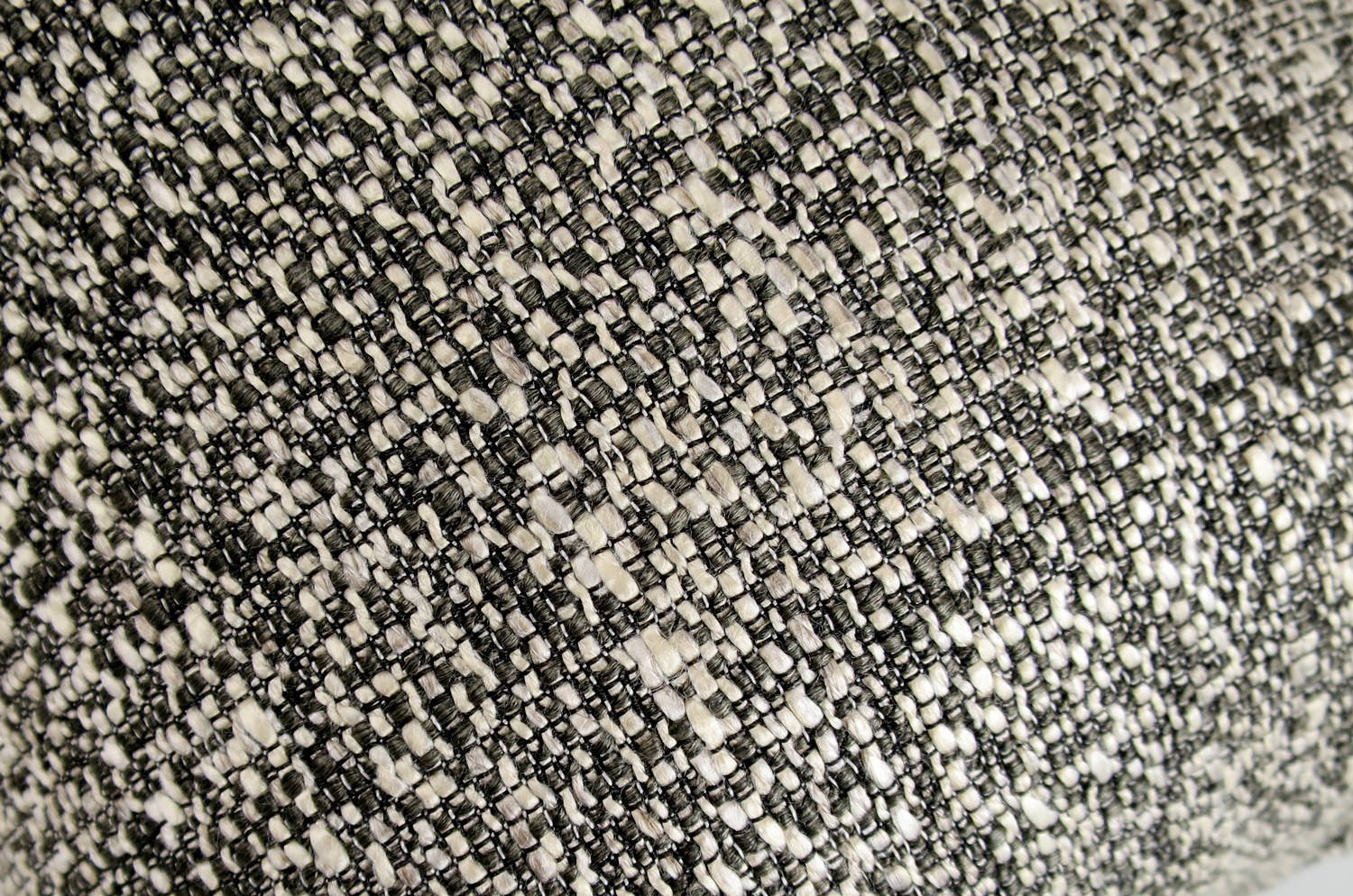 The Kurimi クルミ ジャガード クッション 45×30cm 中材付 - HOUSE OF JAPAN Shop