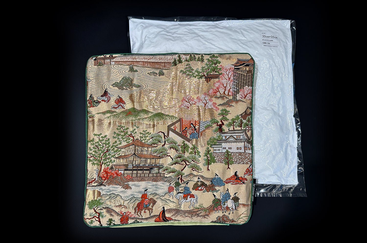 The Kyoto 源氏絵 金閣寺・枯山水庭園・御所車 西陣織 クッション 35×35cm 中材付 - HOUSE OF JAPAN Shop