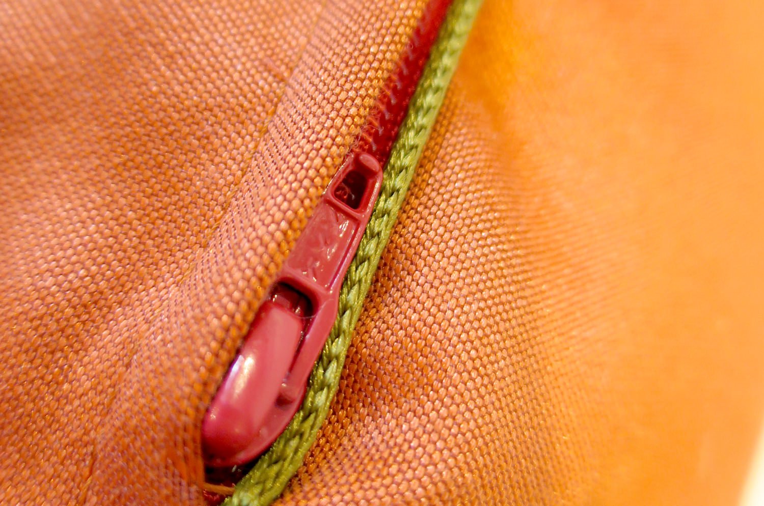 The Kyoto GOSHOGURUMA 平安御所車 西陣織ビッグクッション 67×45×5cm 中材付 - HOUSE OF JAPAN Shop