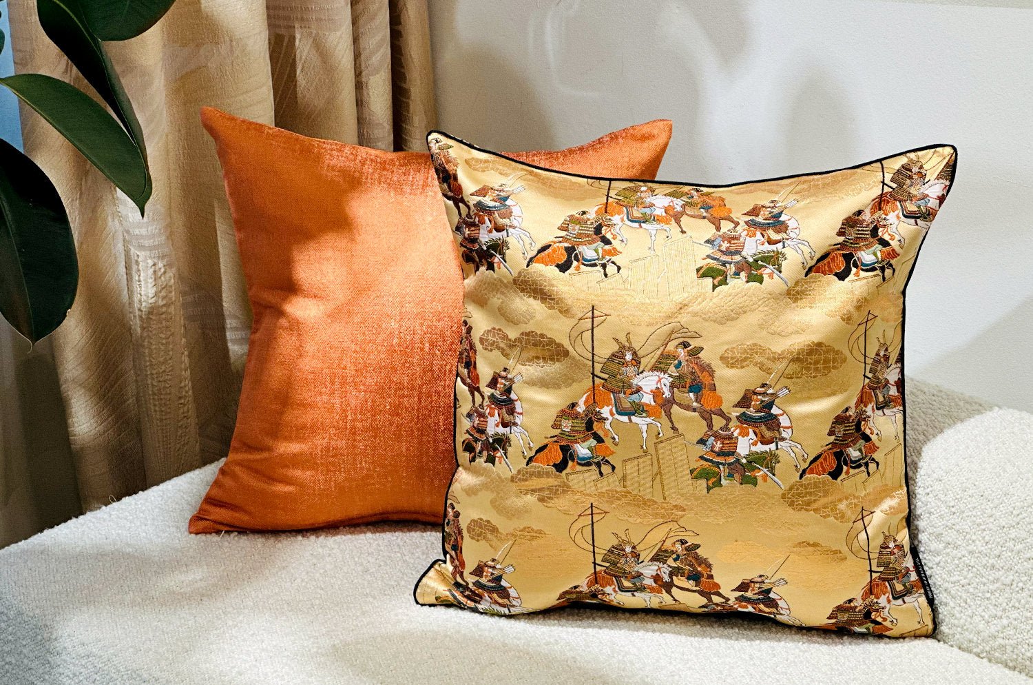 The Kyoto KIBAMUSHA 騎馬武者絵巻 西陣織 クッションカバー 45×45cm - HOUSE OF JAPAN Shop