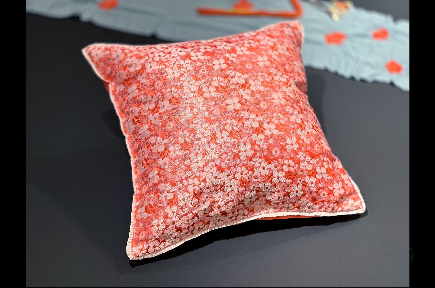 The Kyoto SAKURA 嵯峨野桜 サクラ 西陣織 クッションカバー 45×45cm - HOUSE OF JAPAN Shop