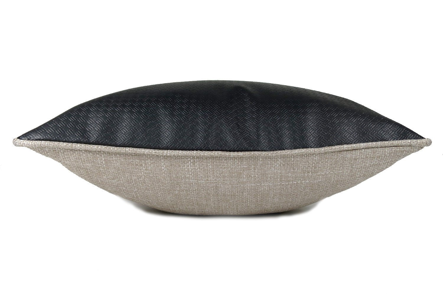 The Leather ブラックレザー&リネンライク パイピングクッション 45×45cm - HOUSE OF JAPAN Shop