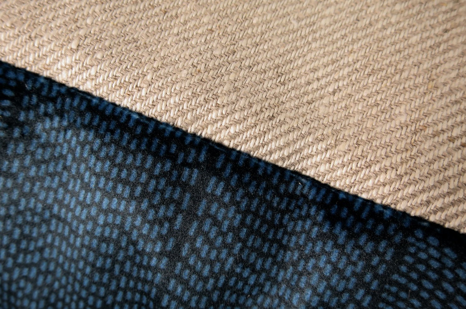 The LES ARCS アールデコフォルム スムースベルベット クッションカバー 50×50cm - HOUSE OF JAPAN Shop