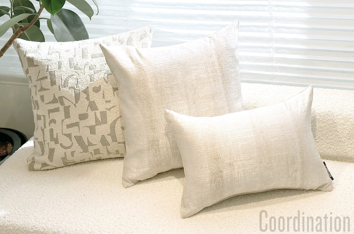 The LETTERS レターズ フレンチ ジャカード クッションカバー (ナチュラル) 45×45cm - HOUSE OF JAPAN Shop