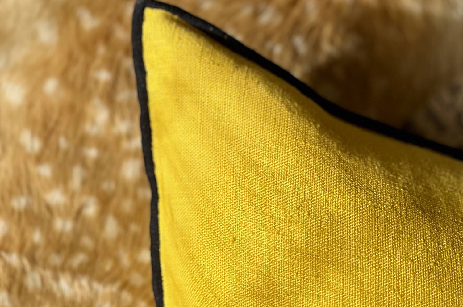 The LIN LAVE フレンチウォッシュドリネン クッションカバー (イエロー) 45×45cm - HOUSE OF JAPAN Shop