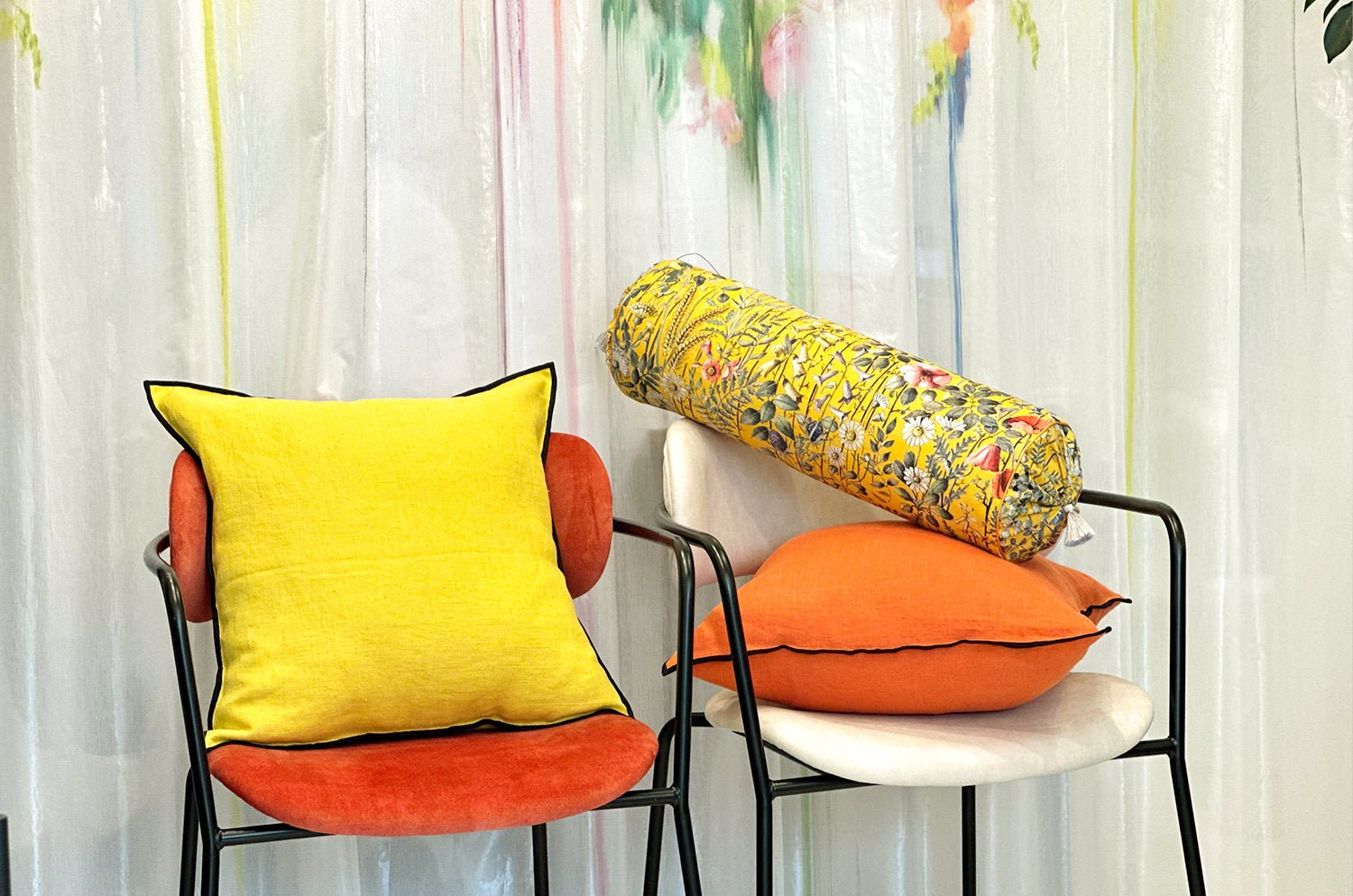 The LIN LAVE フレンチウォッシュドリネン クッションカバー (Mandarin) 45×45cm - HOUSE OF JAPAN Shop