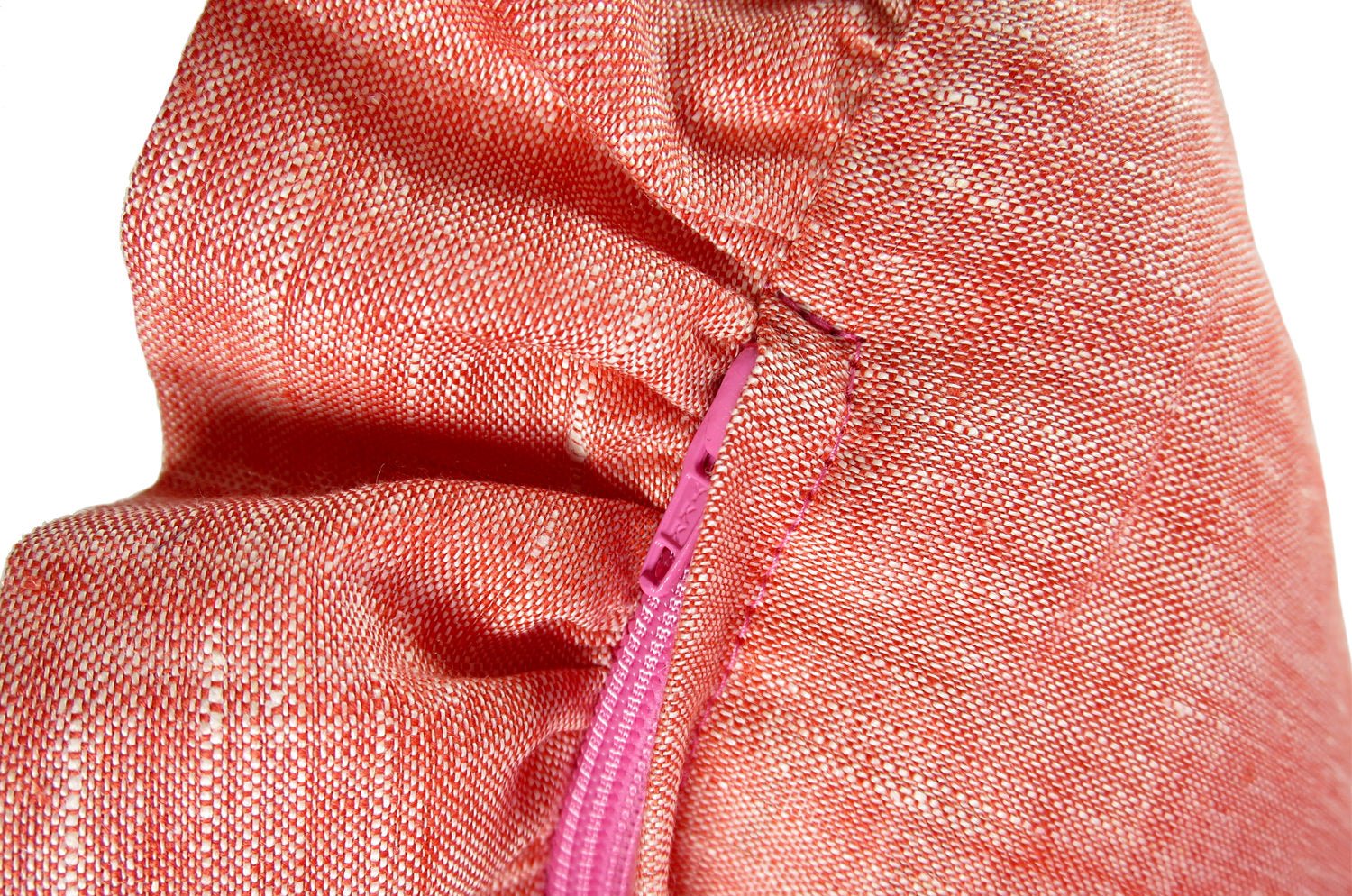 The Linen Frill リネンパフフリル クッションカバー レッド 45×45cm(54cm) - HOUSE OF JAPAN Shop