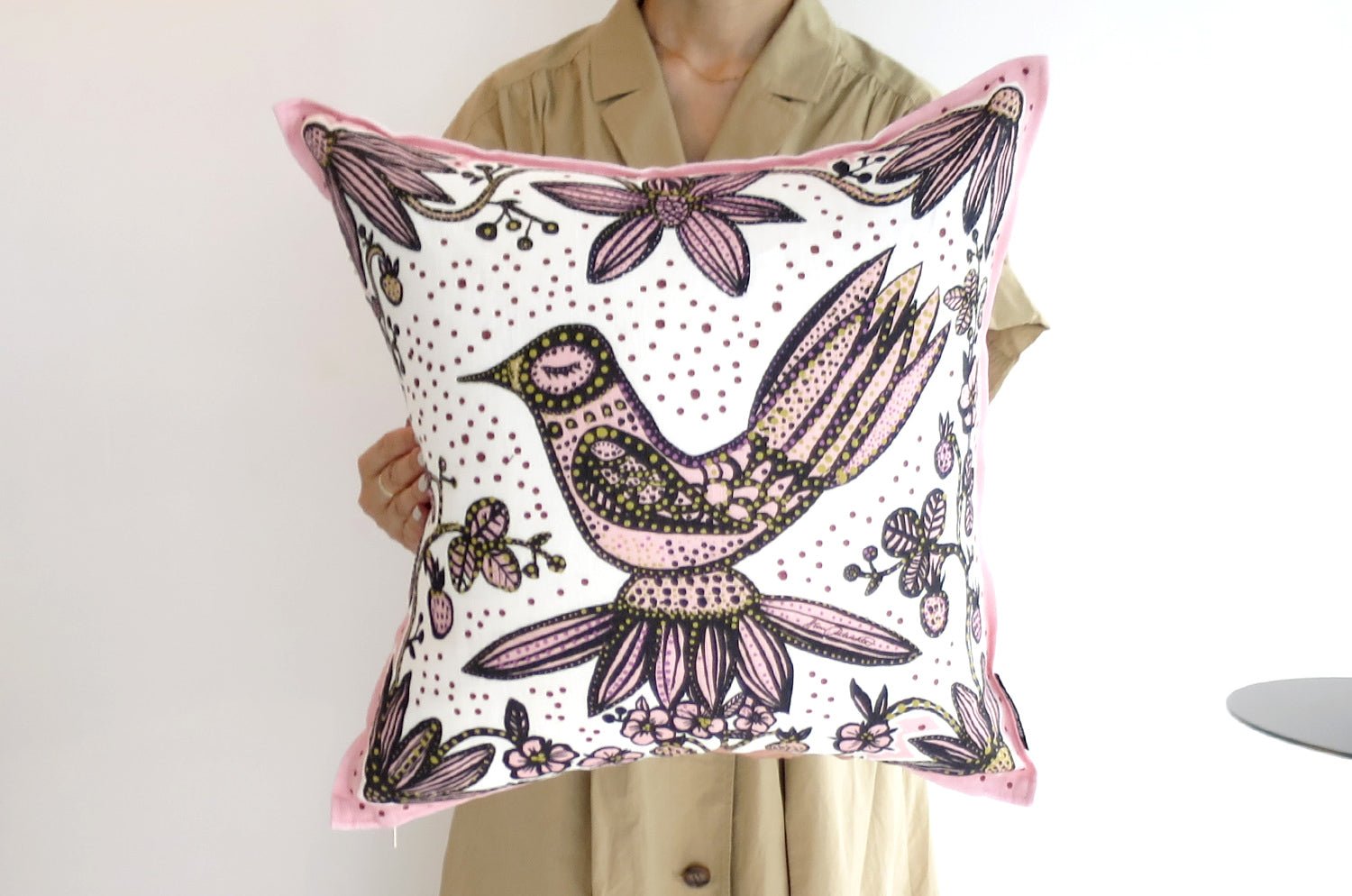 The Lintunen - リントゥネン ヘイニ・リータフフタデザイン リネンクッションカバー ピンク 45×45cm - HOUSE OF JAPAN Shop