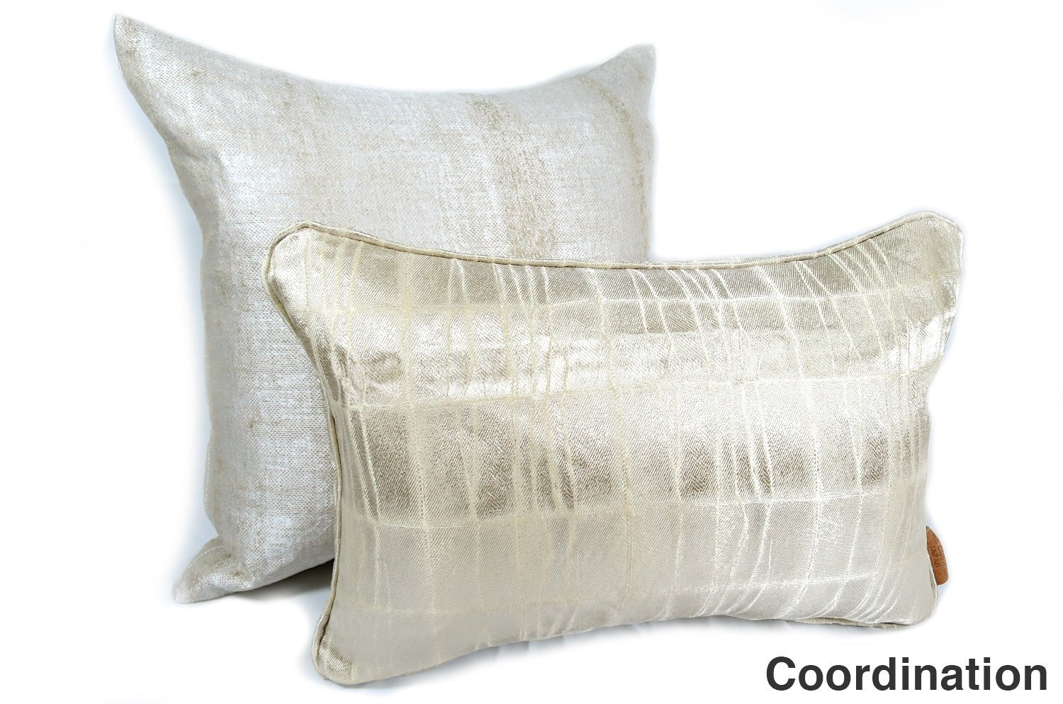 The LISBON AVORIO アルマーニカーザ リスボン パイピングクッション(シャンパーニュ) 45×30cm 中材付 - HOUSE OF JAPAN Shop