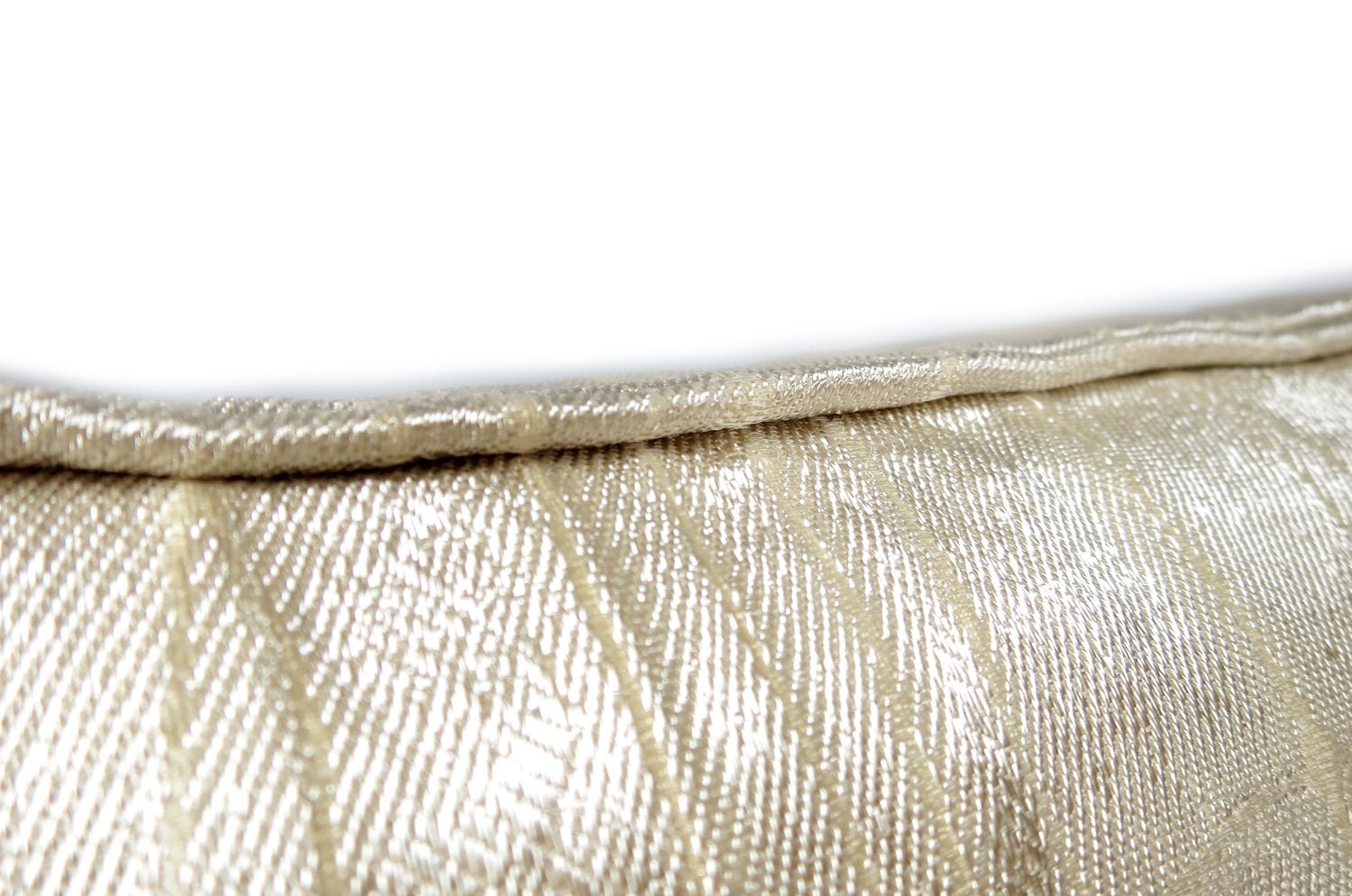 The LISBON AVORIO アルマーニカーザ リスボン パイピングクッション(シャンパーニュ) 45×30cm 中材付 - HOUSE OF JAPAN Shop