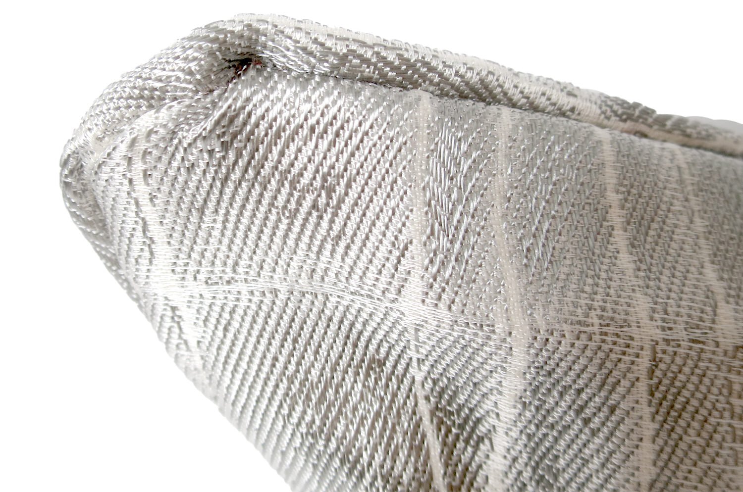 The LISBON BIANCO/ARGENTO アルマーニカーザ リスボン パイピングクッション(シルバー) 45×30cm 中材付 - HOUSE OF JAPAN Shop