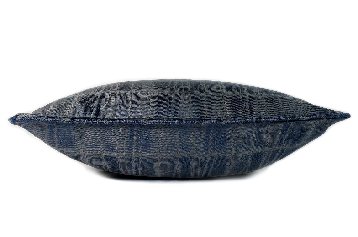 The LISBON GRIGIO/BLU アルマーニカーザ リスボン パイピング クッション (ナイトブルー) 45×30cm 中材付 - HOUSE OF JAPAN Shop