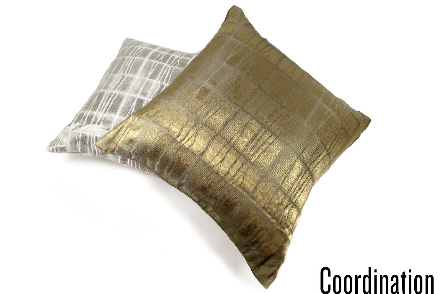 The LISBON ORO FUMÉ アルマーニカーザ リスボン ジャカードクッションカバー(スモークゴールド) 45×45cm - HOUSE OF JAPAN Shop