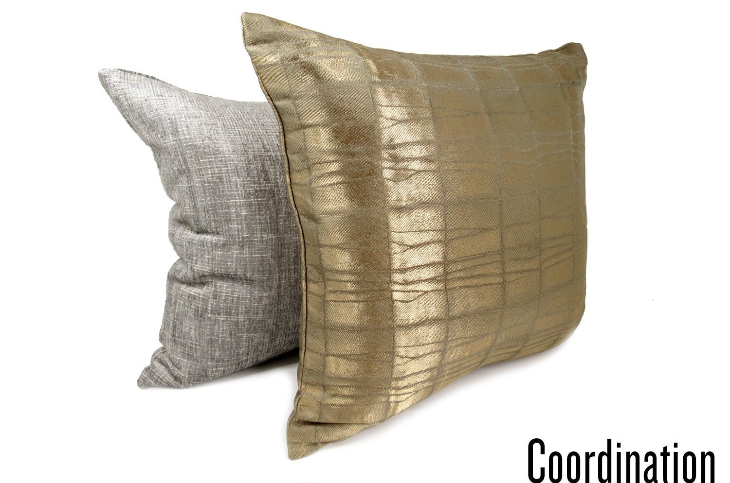 The LISBON ORO FUMÉ アルマーニカーザ リスボン ジャカードクッションカバー(スモークゴールド) 45×45cm - HOUSE OF JAPAN Shop