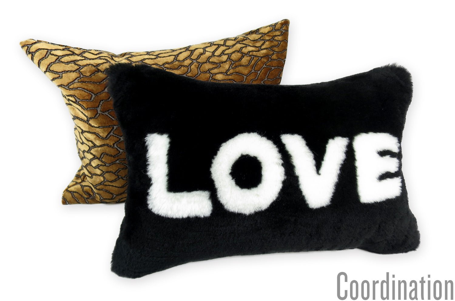 The LOVE ラブ ムートン クッション (ブラック) 45×30cm 中材付 - HOUSE OF JAPAN Shop