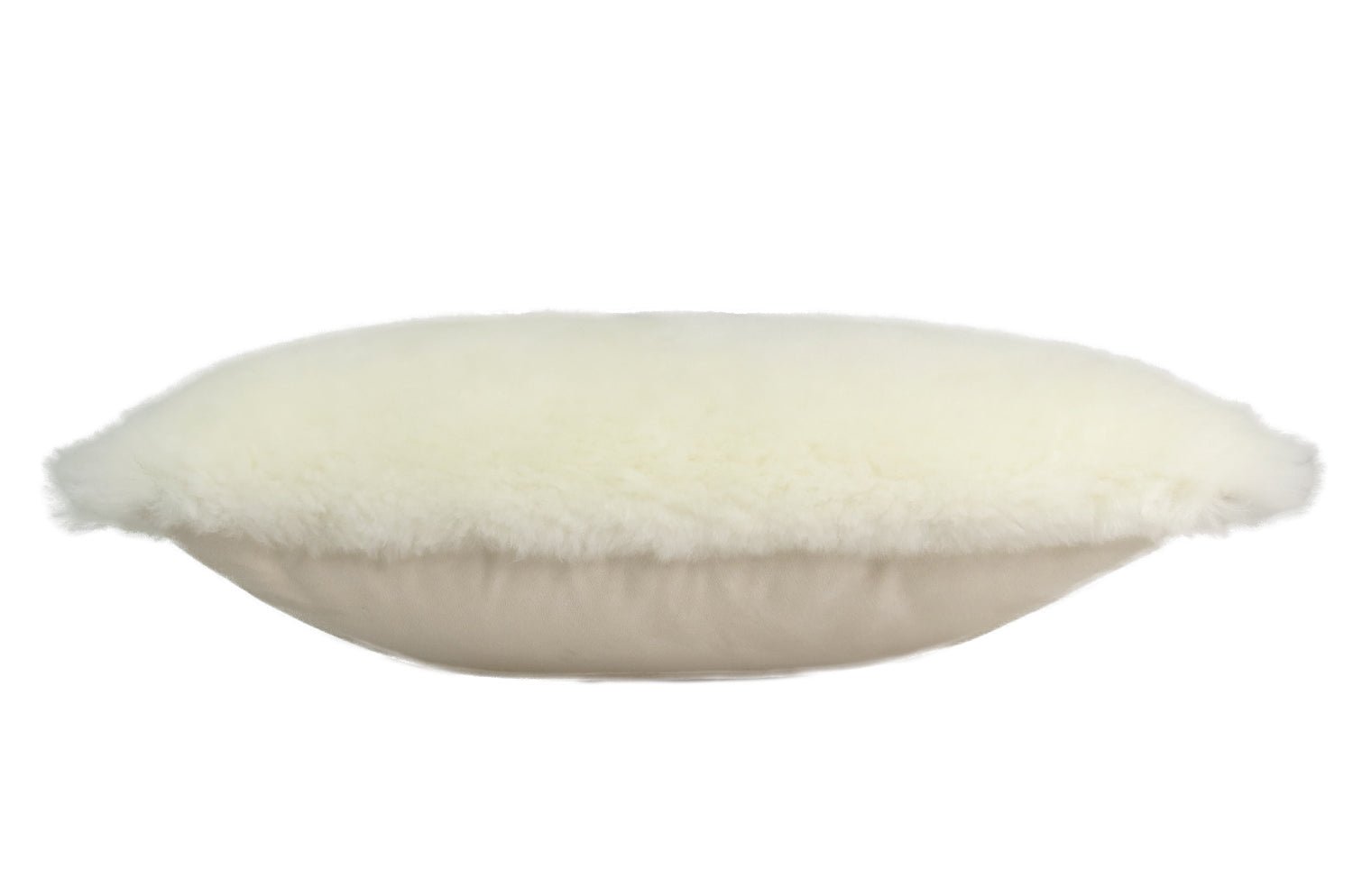 The LOVE ラブ ムートン クッション (ホワイト) 45×30cm 中材付 - HOUSE OF JAPAN Shop